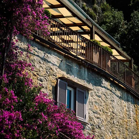 Le Baste Resort 5*